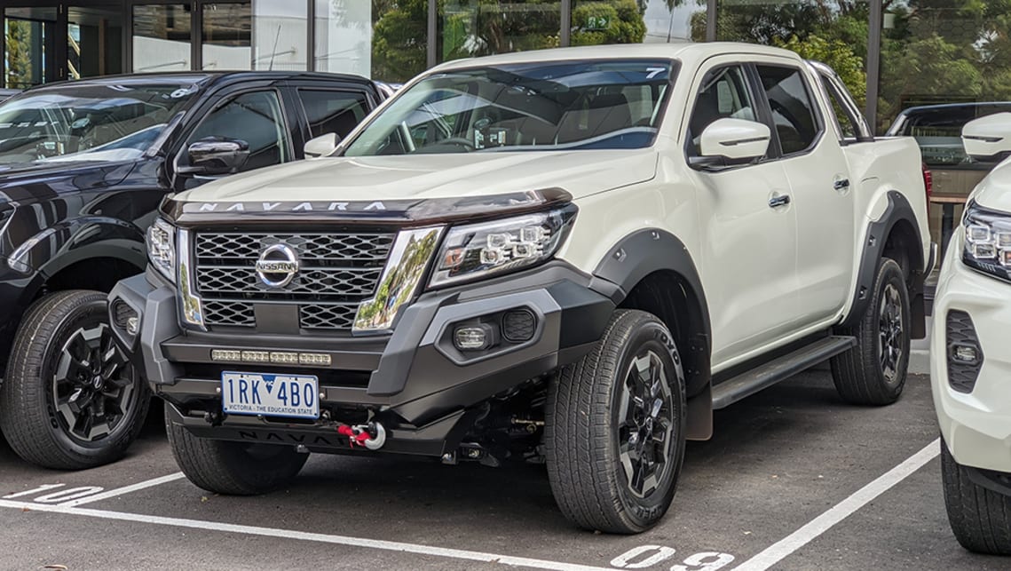 Np300 shop navara accessories